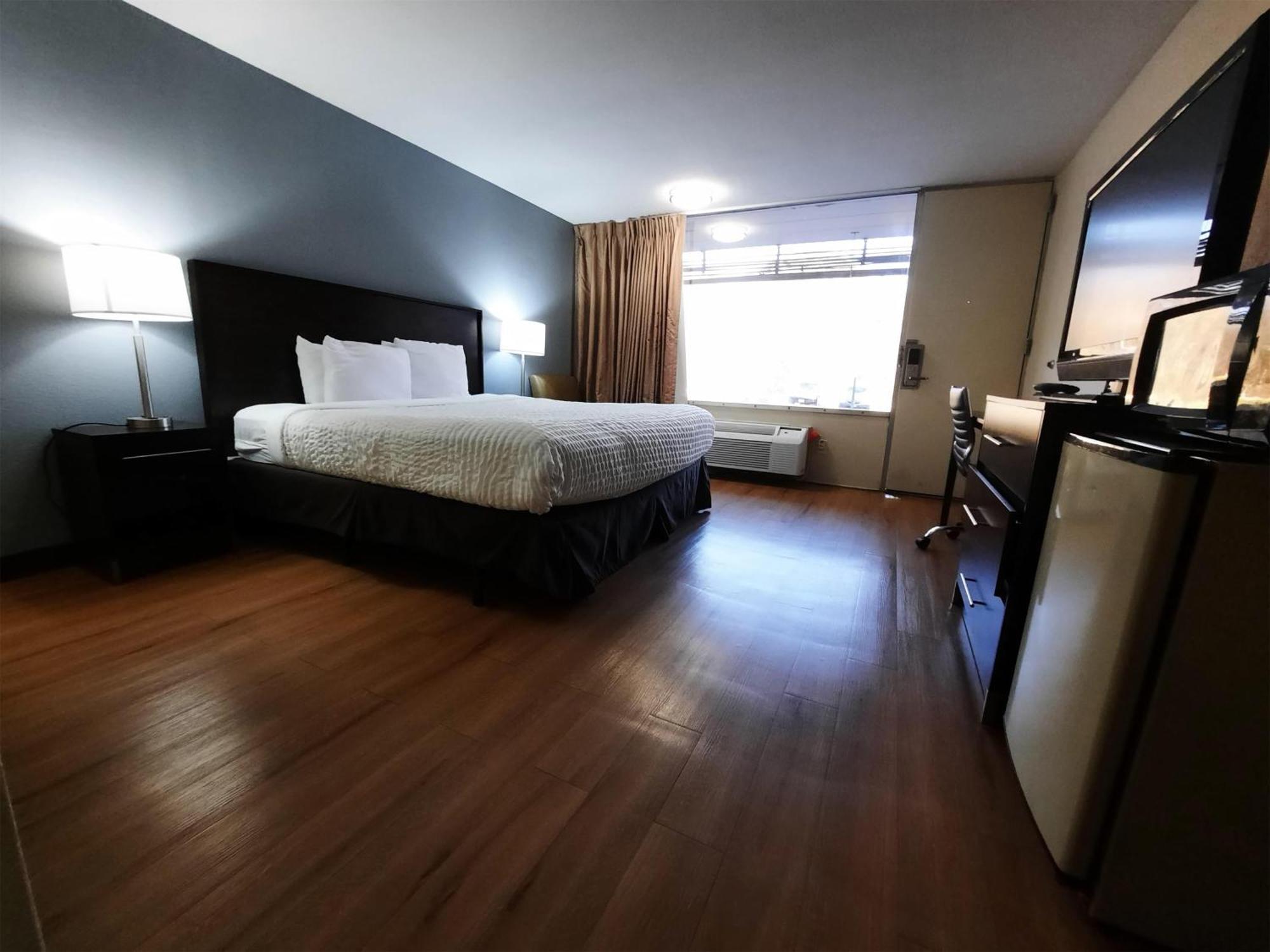 Americas Best Value Inn 莫林 外观 照片