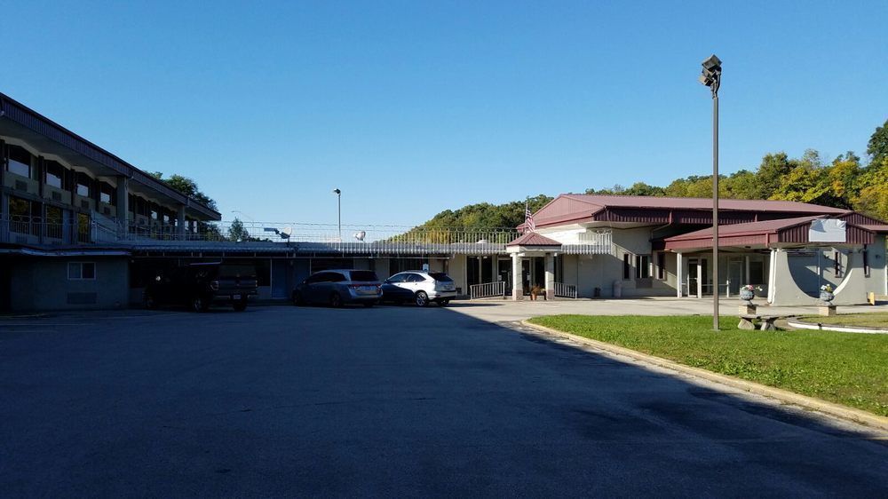 Americas Best Value Inn 莫林 外观 照片